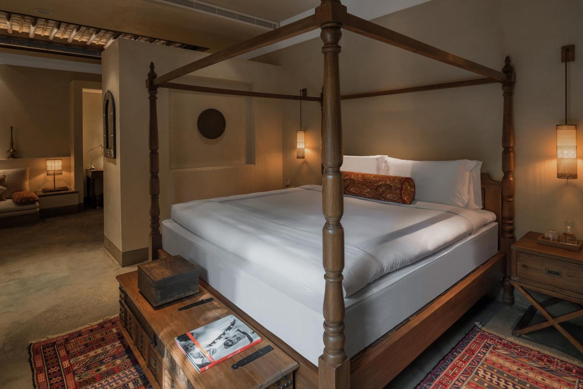 Отель The Chedi Al Bait, Шарджа Экстерьер фото A bedroom at the hotel