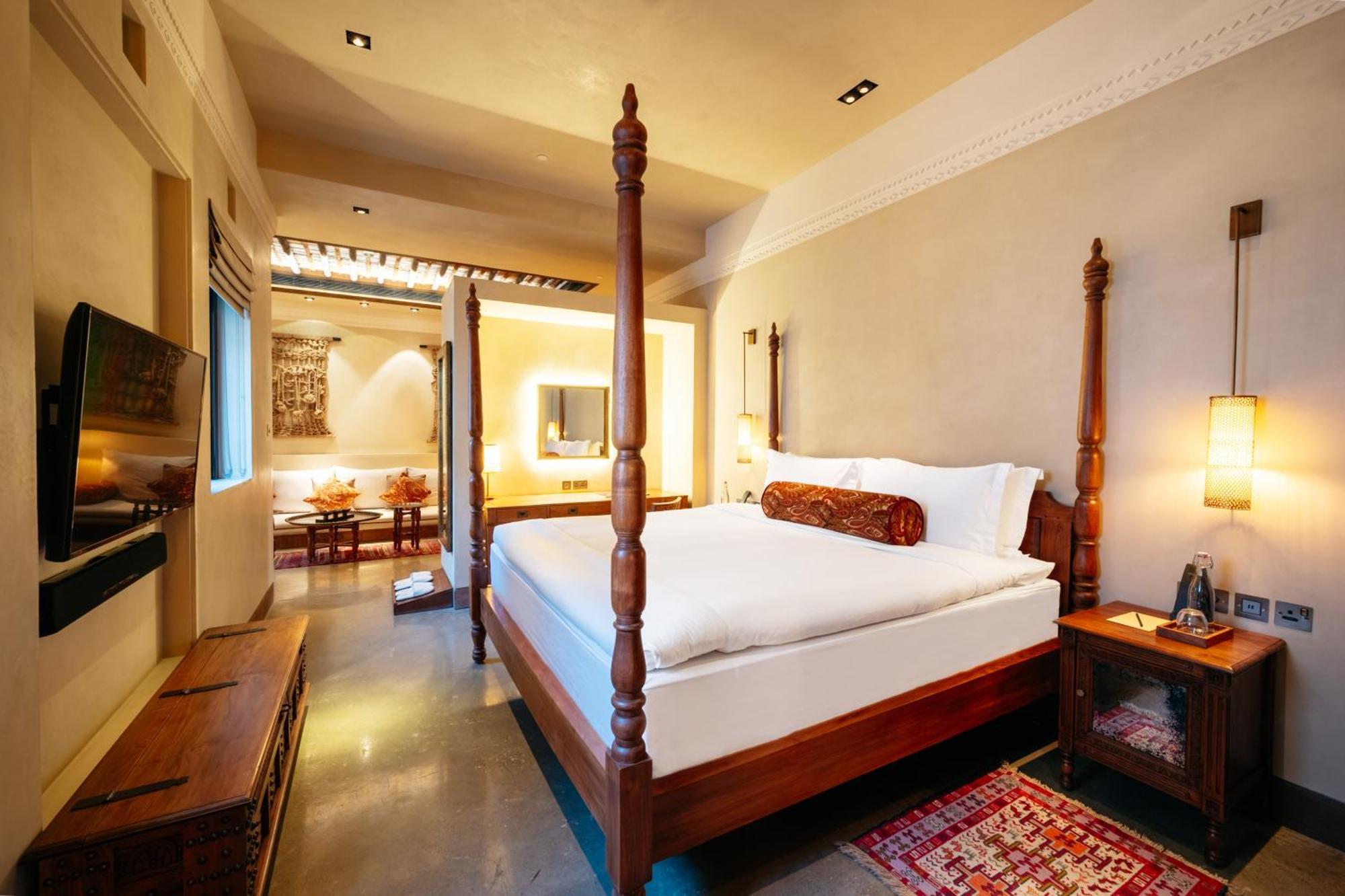 Отель The Chedi Al Bait, Шарджа Экстерьер фото A bedroom at the hotel